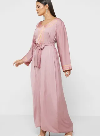 Embroidered Belted Jalabiya