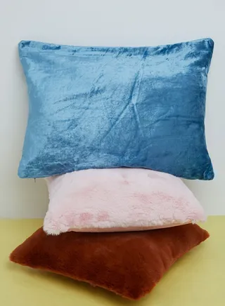 Velvet Cushion With Insert 18X24"