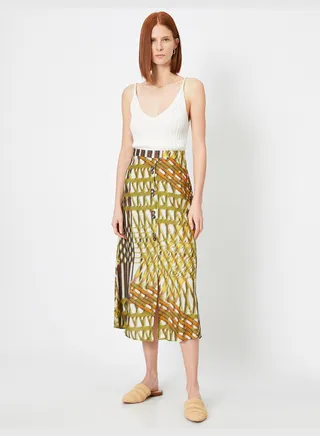 Button Detailed Skirt