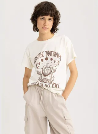 Woman Crew Neck Short Sleeve Knitted Short Sleeve T-Shirt
