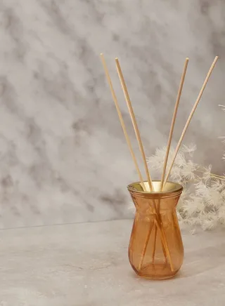 Flora Bulb 4Fl Oz Glass Diffuser Wild Neroli