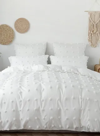 Premium White Pom Pom King Bedding Set 220X240Cm