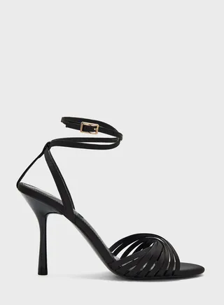 Vickys Sandals