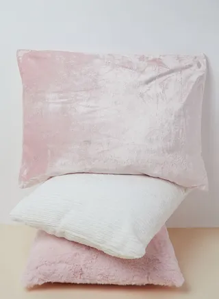 Velvet Cushion With Insert 18X24"
