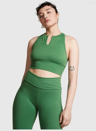 Seamless Split Neck Sports Bra