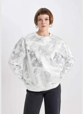 Woman Crew Neck Long Sleeve Knitted Sweatshirt