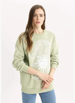 Woman Oversize Fit Crew Neck Long Sleeve Knitted Sweatshirt
