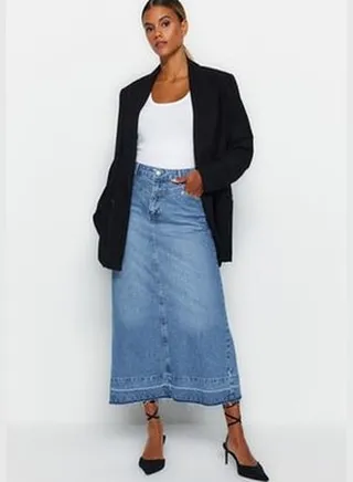 Blue Slit and Waist Detail Maxi Denim Skirt TWOAW24ET00065