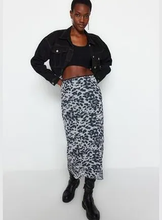 Black Waist Detail Printed Flexible Tulle Maxi Knitted Skirt TWOAW24ET00124