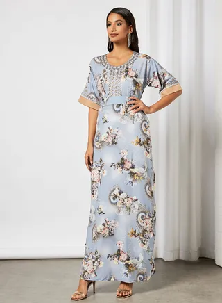 Jalabiya With Flower Patterned Embroidery In Short Sleeves With Belt