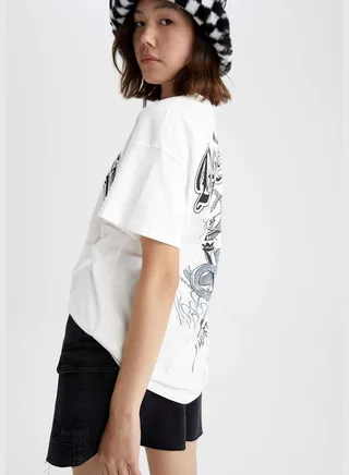 Woman Oversize Fit Crew Neck Knitted Short Sleeve T-Shirt