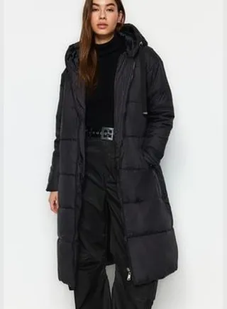 Black Hooded Water Repellent Long Puffer Coat TWOAW24MO00136