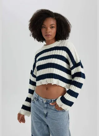Woman Crew Neck Long Sleeve Tricot Pullover
