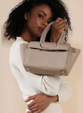Solid Zip Lock Regular Faux Leather Hand Bag For Women