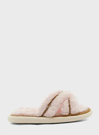 Triple Crossover Fluffy Bedroom Slipper