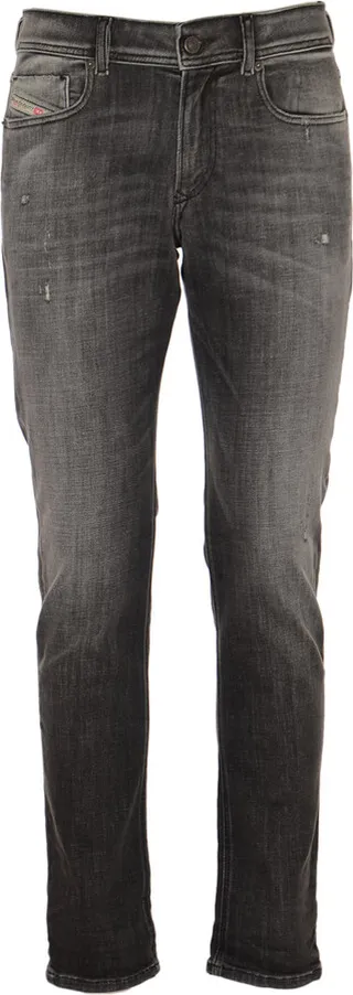 Distressed Detail Jeans