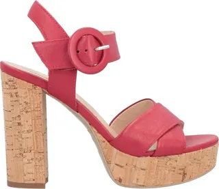 Mules & Clogs Brick Red