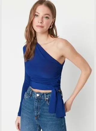 Saks Slim Tie Detail Single Sleeve Crop Stretchy Knitted Blouse TWOAW23BZ00094