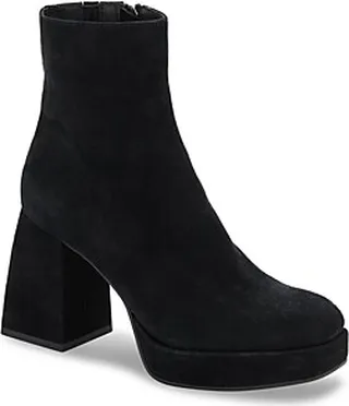 Dolce Vita Women's Ulyses Square Toe Platform Boots