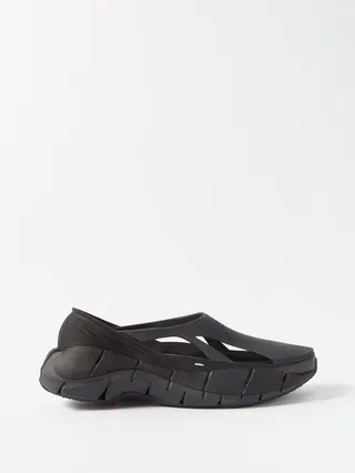 X Reebok P4377 Rubber Slip-on Trainers