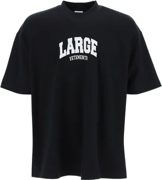 Contrasting Logo Patch T-shirt