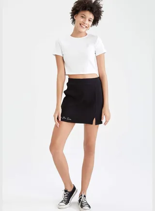 Slim Fit One Side Split Mini Skirt