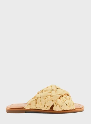 Wovina Flat Sandals