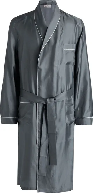 Dressing Gown Or Bathrobe Lead