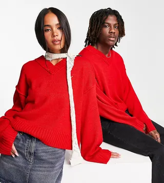COLLUSION Unisex exposed seam v-neck sweater in bright red