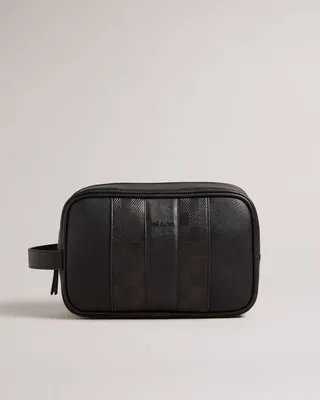 House Check Pu Washbag in Black