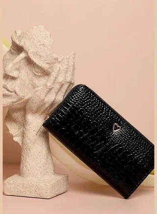 Textured Casual Regular Wallet with Zip Lock For Women