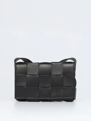 Bottega Veneta Cassette bag in woven leather