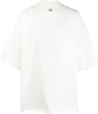 plain oversize T-shirt