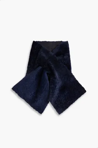 Shearling scarf