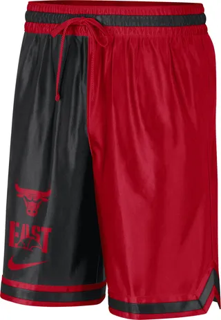 Chicago Bulls Courtside Nike Men's Dri-FIT NBA Graphic Shorts in Red