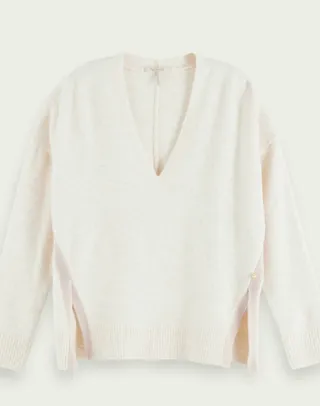 Scotch & Soda Fizzy V-Neck Knit Sweater In Ivory