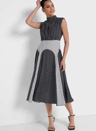 Cut Out Detail Tiered Dress