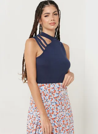 Shoulder Cut-out Detail Top