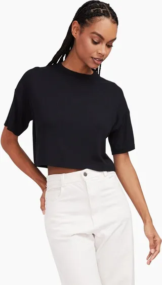 Ribbed Lightweight Cropped Tee