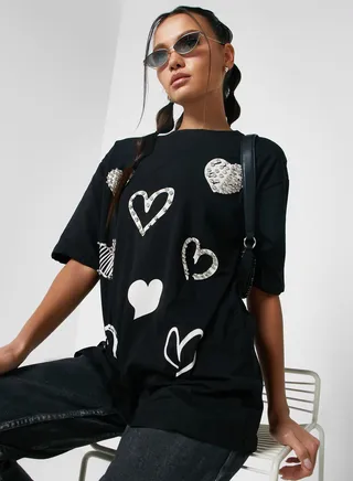 Embellished Heart Motif Detail T-Shirt