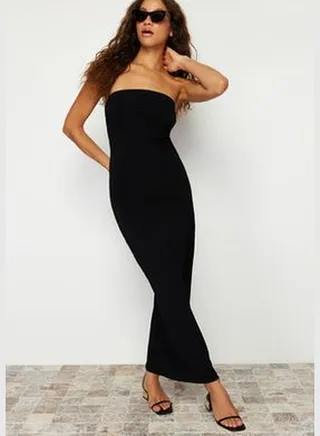 Black Plunging Neck Flexible Knitted Midi Dress TWOSS24EL00106