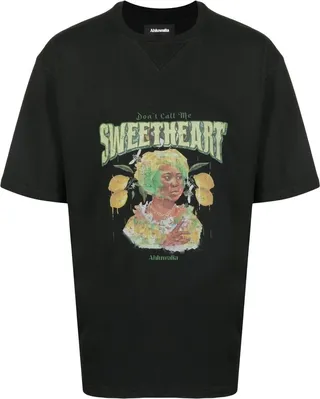 graphic-print T-shirt