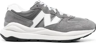 5740 Panelled Low-Top Sneakers