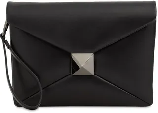 One stud leather clutch
