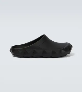 Roman Stud Turtle rubber slippers