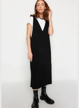 Black V-Neck Sweater Dress TWOAW24EL00011