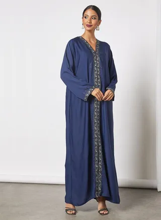 Jersey Abaya With Contrasting Panel And Front Embroidery