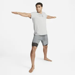 Nike Men's Unlimited Dri-FIT 7" 2-in-1 Versatile Shorts in Grey