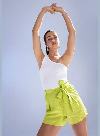Woman Woven Short