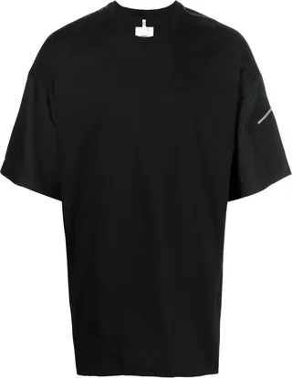 zip pocket T-shirt